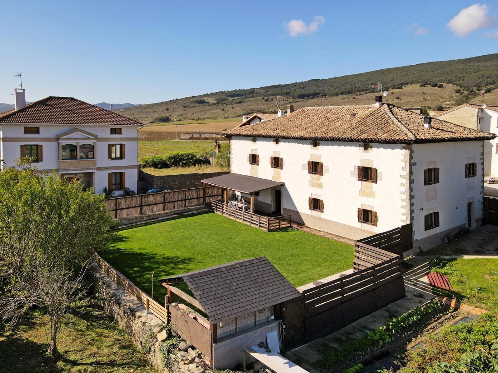 Casa Larriz Villa Artazcoz ภายนอก รูปภาพ