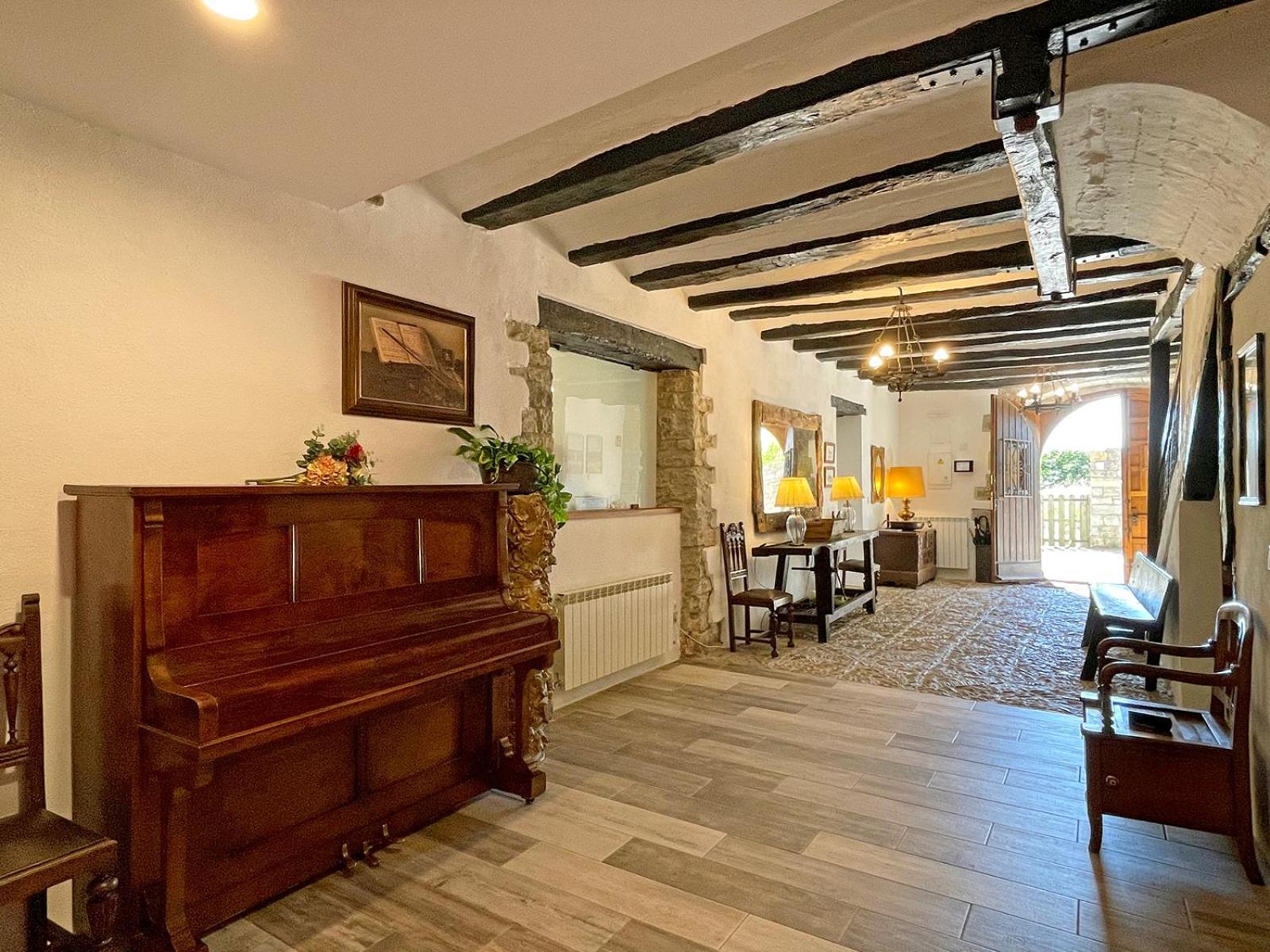 Casa Larriz Villa Artazcoz ภายนอก รูปภาพ